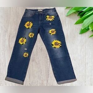Misslook Size M Distressed Denim Sunflower Floral Blue Women's Jeans NWOT